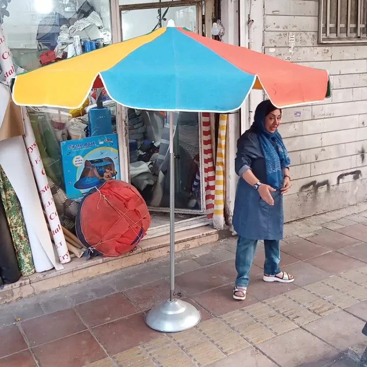 چتر پایه وسط قطر ۲.۵ متری کاملا ضد آب و آفتاب